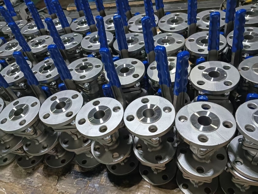 Feinguss-Edelstahl-Kugelventil mit PTFE-Dichtung und WCB-Gehäuse für Hochtemperaturumgebungen
